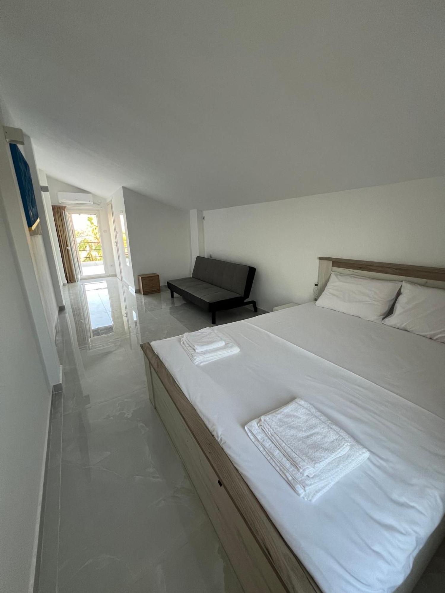 Potidea Apartments 네아 포티데아 외부 사진